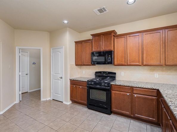 529  Partridge Drive , Aubrey Texas 76227