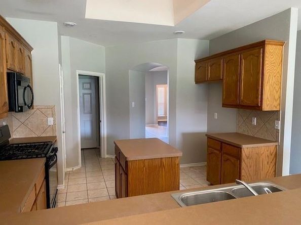9616  Flowering Spring Trail , Fort Worth Texas 76036