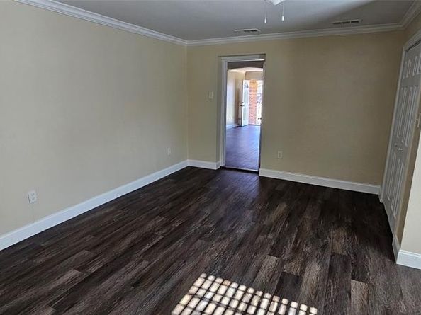 1007  Pleasant Drive , Dallas Texas 75217