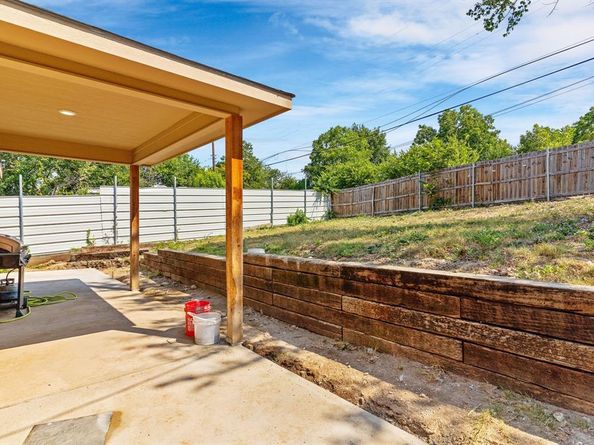 2810  19th Street , Fort Worth Texas 76106