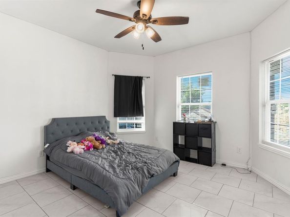 2810  19th Street , Fort Worth Texas 76106
