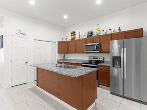 2810  19th Street , Fort Worth Texas 76106