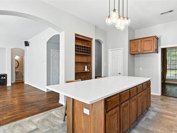 1612  Almond Drive , Mansfield Texas 76063