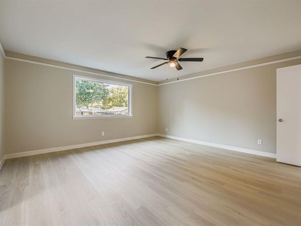 420  Bedford Court W, Hurst Texas 76053