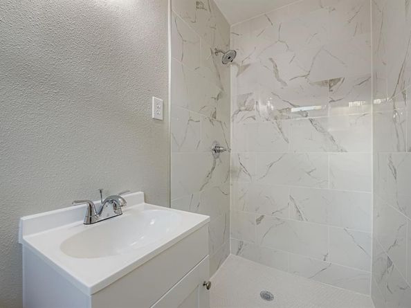 420  Bedford Court W, Hurst Texas 76053