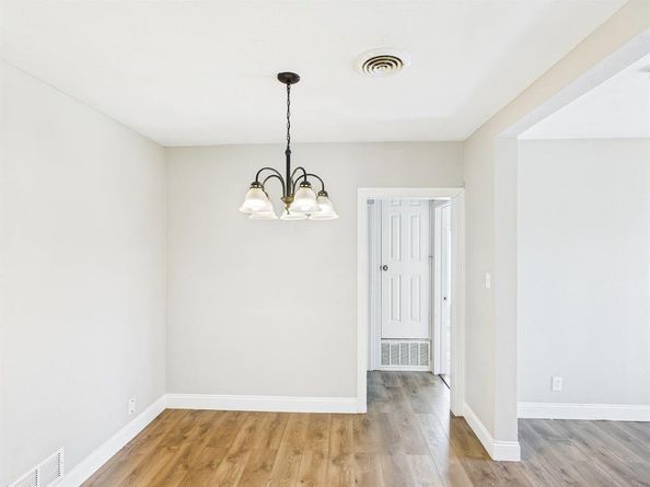 1121 E Morningside Drive , Fort Worth Texas 76104
