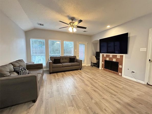4401  Crystal Lane , Garland Texas 75043