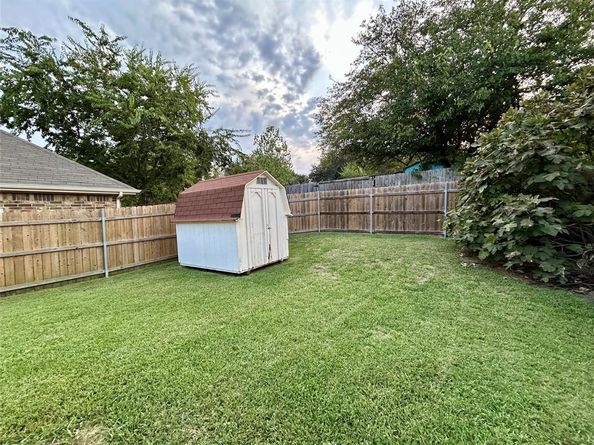 4401  Crystal Lane , Garland Texas 75043