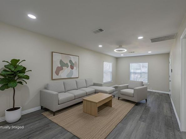 2820  Forest Avenue , Fort Worth Texas 76112