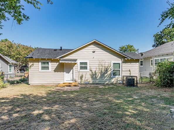 2820  Forest Avenue , Fort Worth Texas 76112