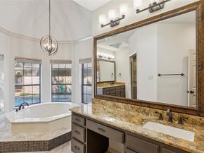 2900  Oak Trail Court , Dalworthington Gardens Texas 76016