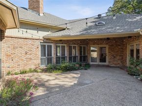 2900  Oak Trail Court , Dalworthington Gardens Texas 76016