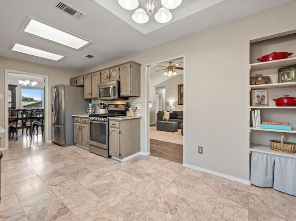 1733  Sterling Lane , Lewisville Texas 75067