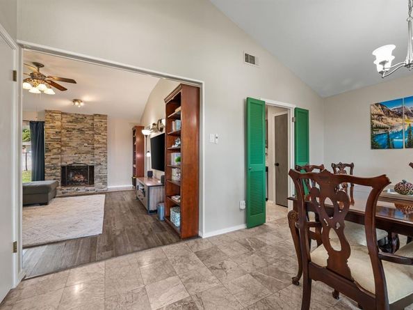 1733  Sterling Lane , Lewisville Texas 75067