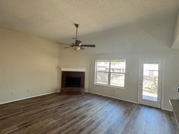 1604  Ocean Drive , Mansfield Texas 76063
