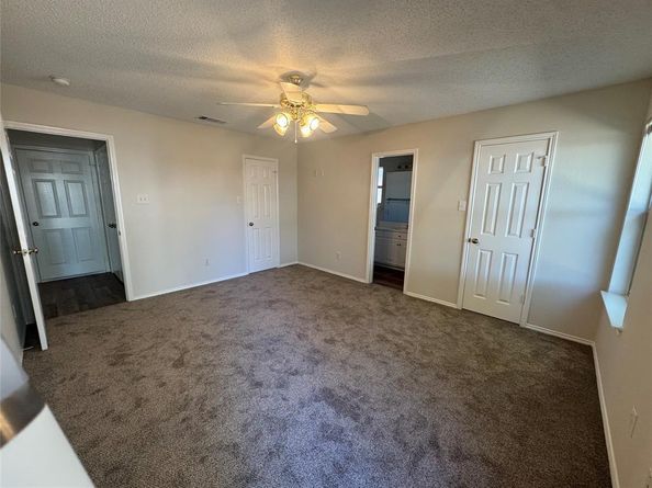 1604  Ocean Drive , Mansfield Texas 76063