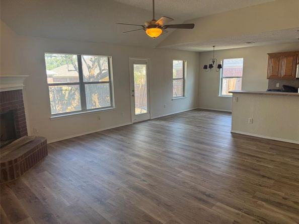 1604  Ocean Drive , Mansfield Texas 76063