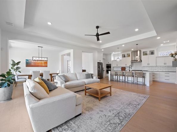 1400  Island Vista Drive , Arlington Texas 76005