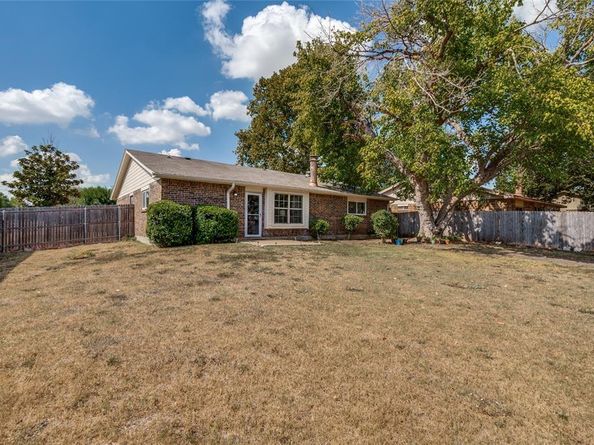 905  Pepperidge Court , Lancaster Texas 75134