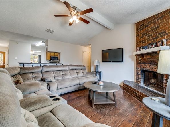 905  Pepperidge Court , Lancaster Texas 75134