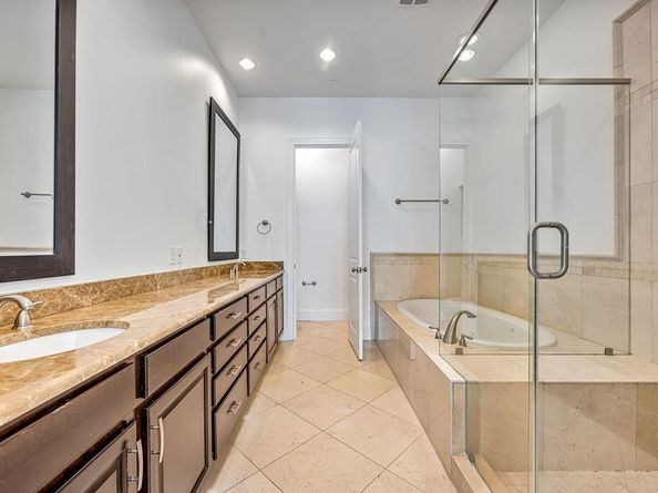 751 S Cesar Chavez Boulevard , Dallas Texas 75201