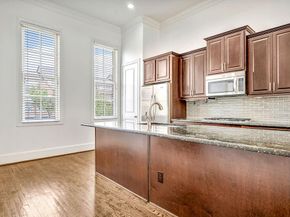 751 S Cesar Chavez Boulevard , Dallas Texas 75201