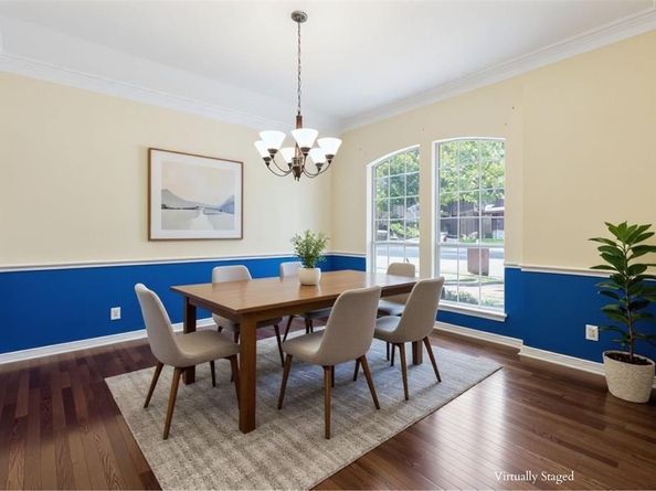 2219  Pecan Grove Court , Dallas Texas 75228