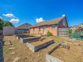 1009  Windsor Drive , Saginaw Texas 76179