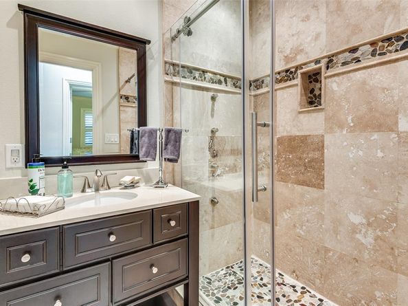 1432  Sylvan Avenue , Dallas Texas 75208