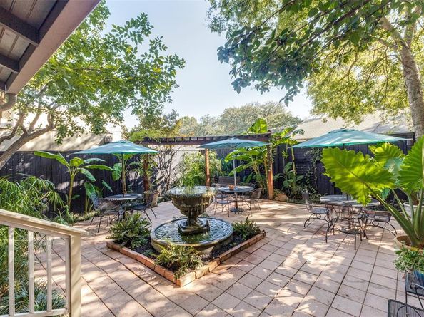 1432  Sylvan Avenue , Dallas Texas 75208