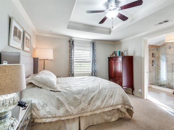 1432  Sylvan Avenue , Dallas Texas 75208