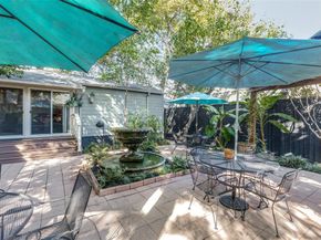 1432  Sylvan Avenue , Dallas Texas 75208