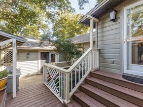 1432  Sylvan Avenue , Dallas Texas 75208