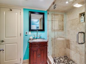 1432  Sylvan Avenue , Dallas Texas 75208