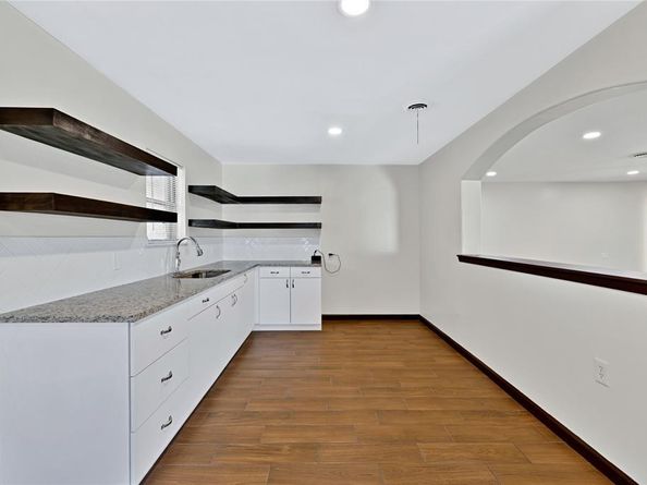 6468  Seco Boulevard , Dallas Texas 75217