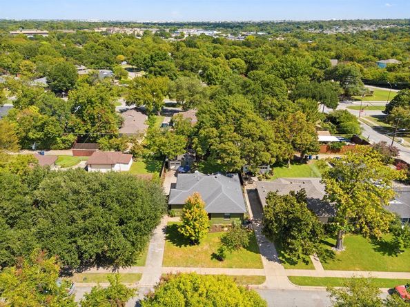 336  Classen Drive , Dallas Texas 75218