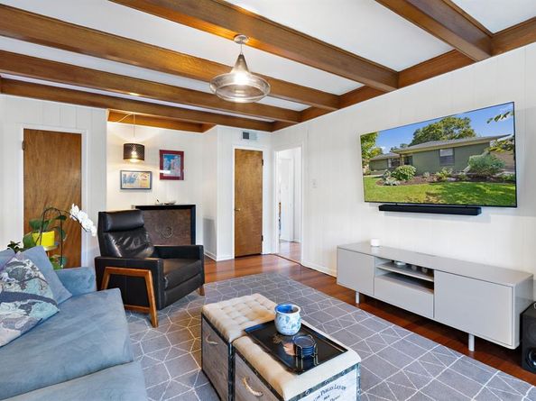 336  Classen Drive , Dallas Texas 75218