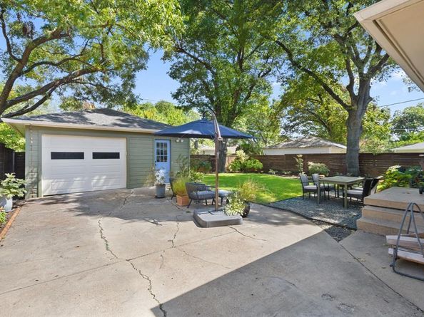 336  Classen Drive , Dallas Texas 75218