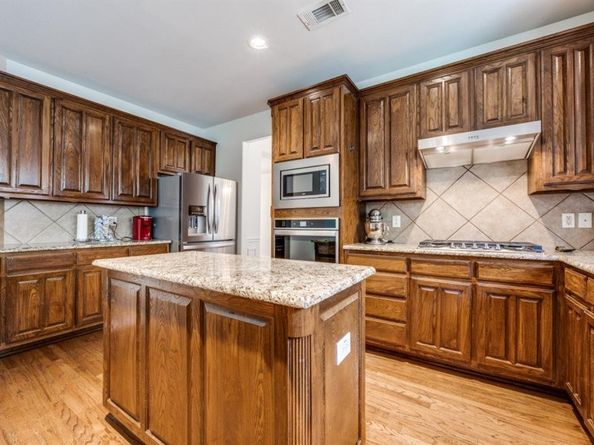 2303  Landwick Court , Corinth Texas 76210