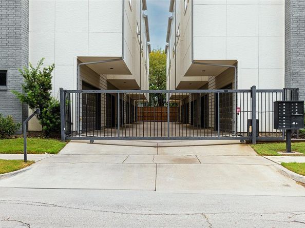 4226  Roseland Avenue  201, Dallas Texas 75204