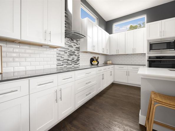 4226  Roseland Avenue  201, Dallas Texas 75204