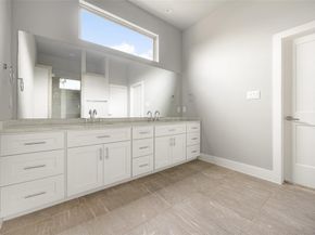 4226  Roseland Avenue  201, Dallas Texas 75204