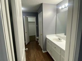1021  Stella Street , Fort Worth Texas 76104