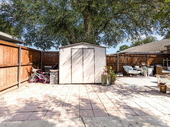 13611  Flagstone Lane , Dallas Texas 75240
