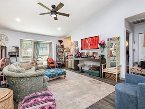 13611  Flagstone Lane , Dallas Texas 75240