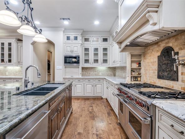 7502  Caruth Boulevard , Dallas Texas 75225