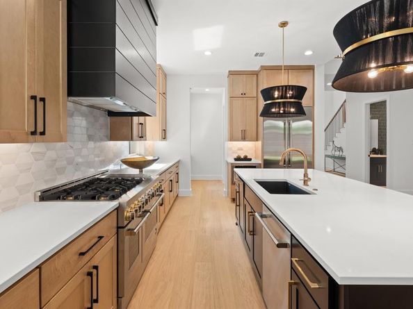 554  Kirkwood Drive , Dallas Texas 75218