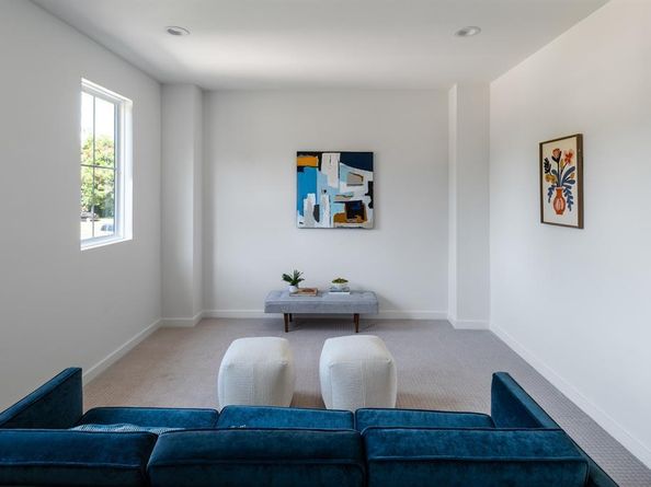 554  Kirkwood Drive , Dallas Texas 75218