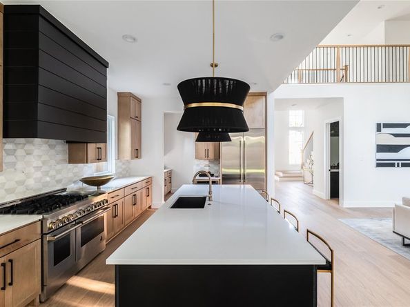554  Kirkwood Drive , Dallas Texas 75218