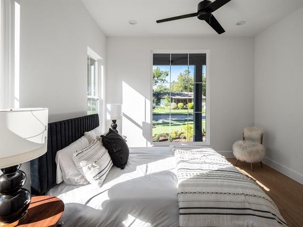 554  Kirkwood Drive , Dallas Texas 75218